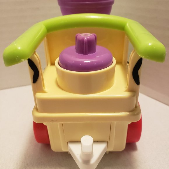 FISHER PRICE LITTLE PEOPLE SAFARI TRAIN ENGINE - PLAYS A MUSICAL TUNE - TESTED - Picture 6 of 16